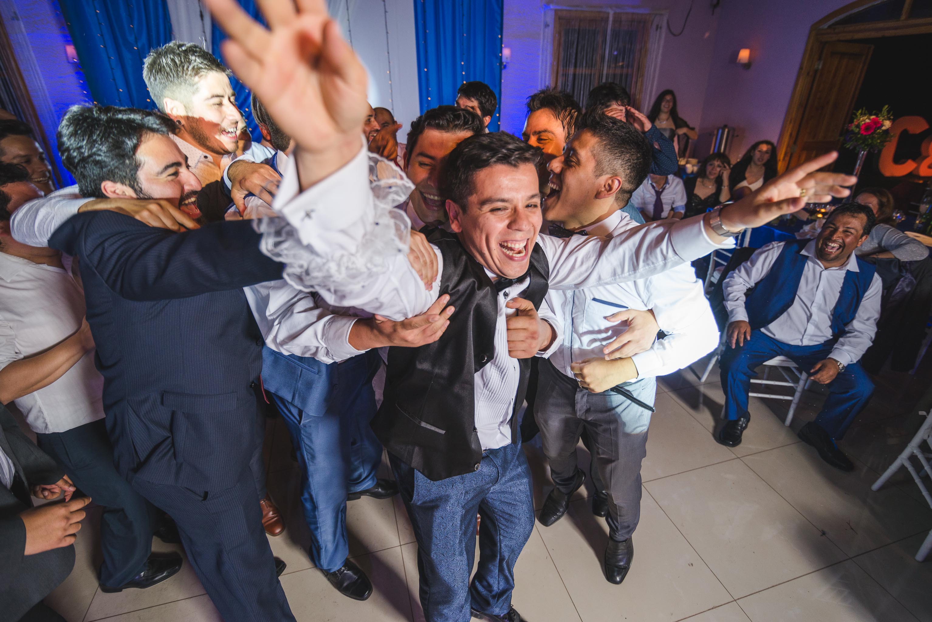 Matrimonio-centro de eventos-oliveto-santiago-fotógrafo de matrimonios-fiesta-liga