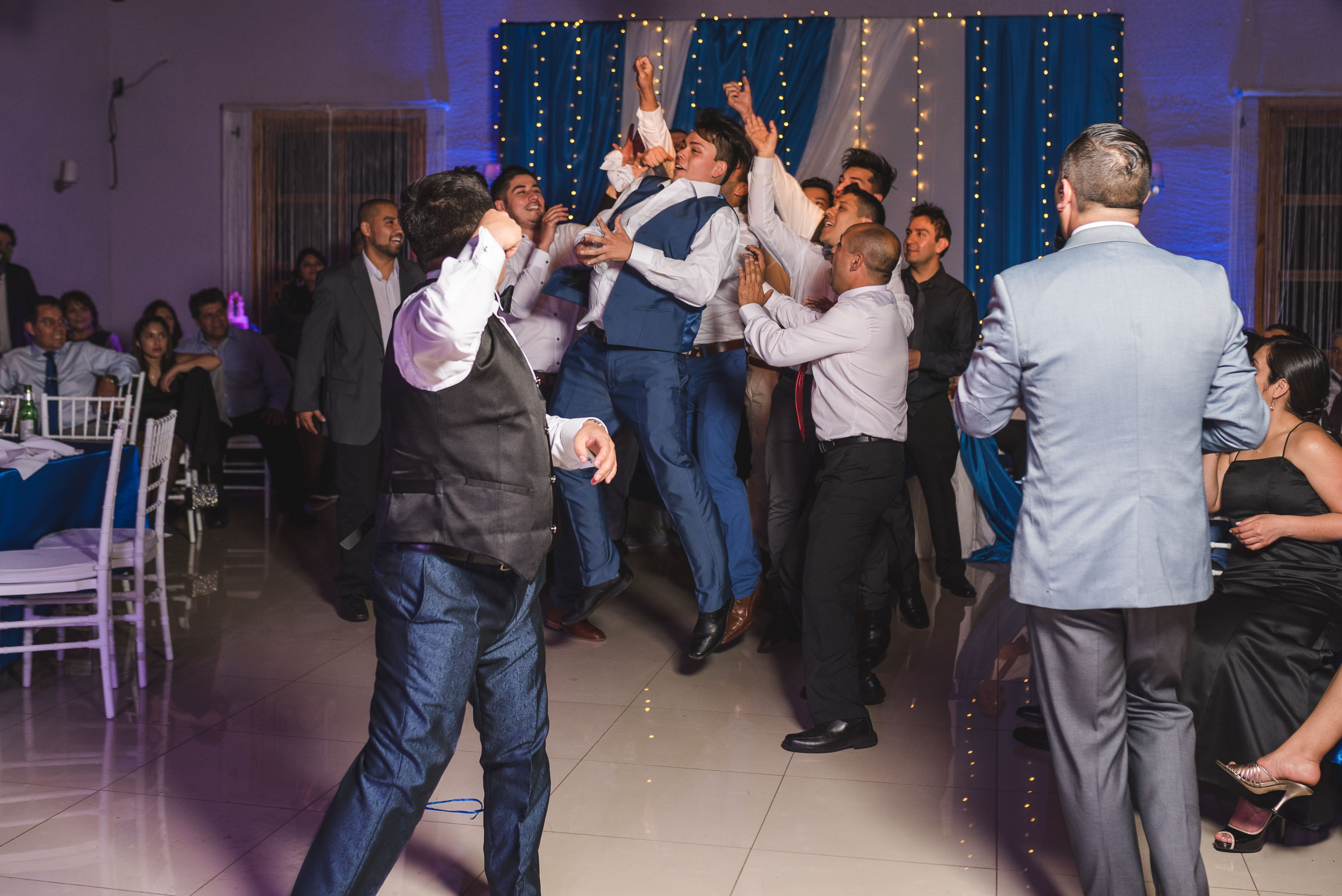 Matrimonio-centro de eventos-oliveto-santiago-fotógrafo de matrimonios-fiesta-liga