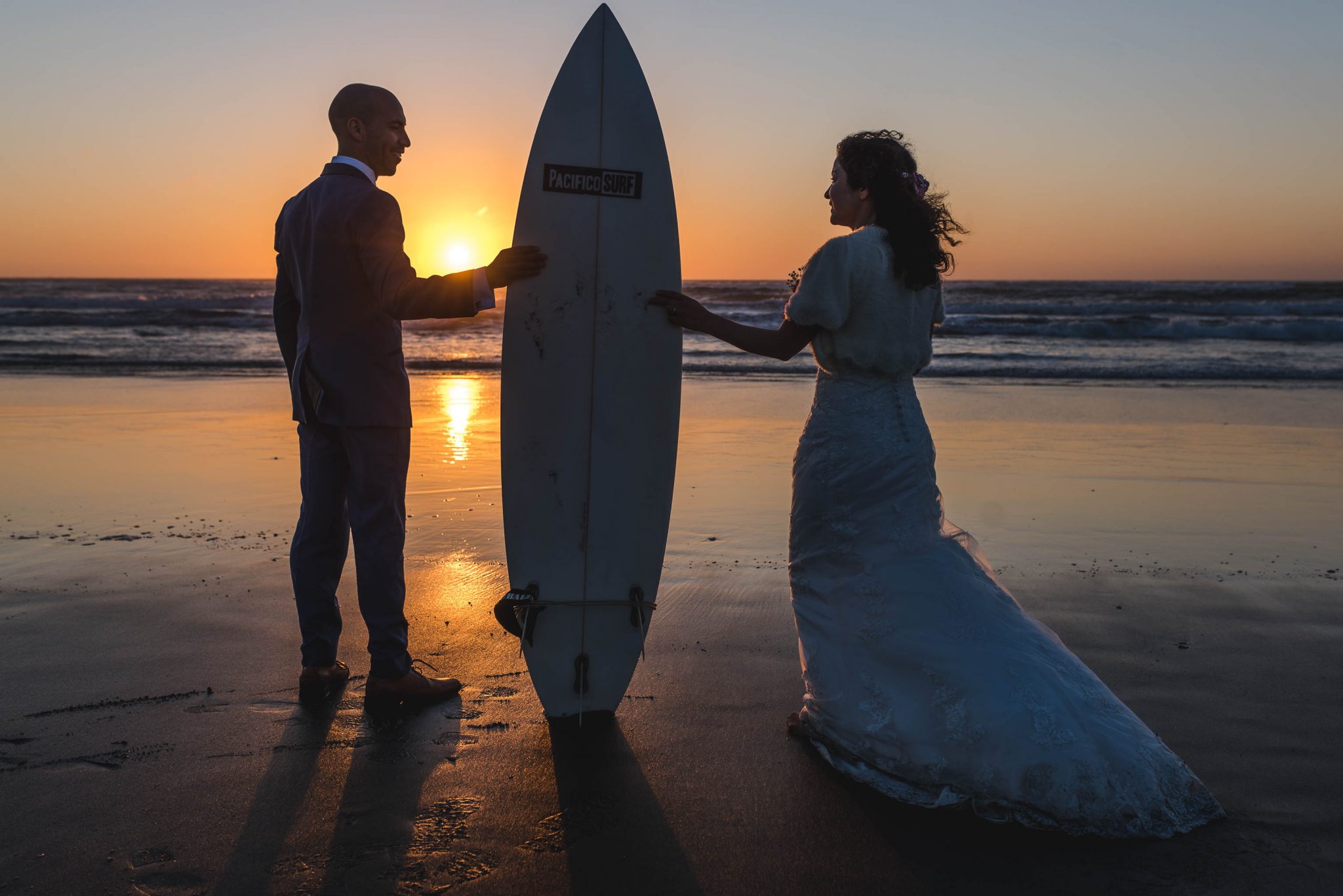 sesión-playa-trash the dress-pichilemu-fotografo-matrimonio-diego mena fotografia
