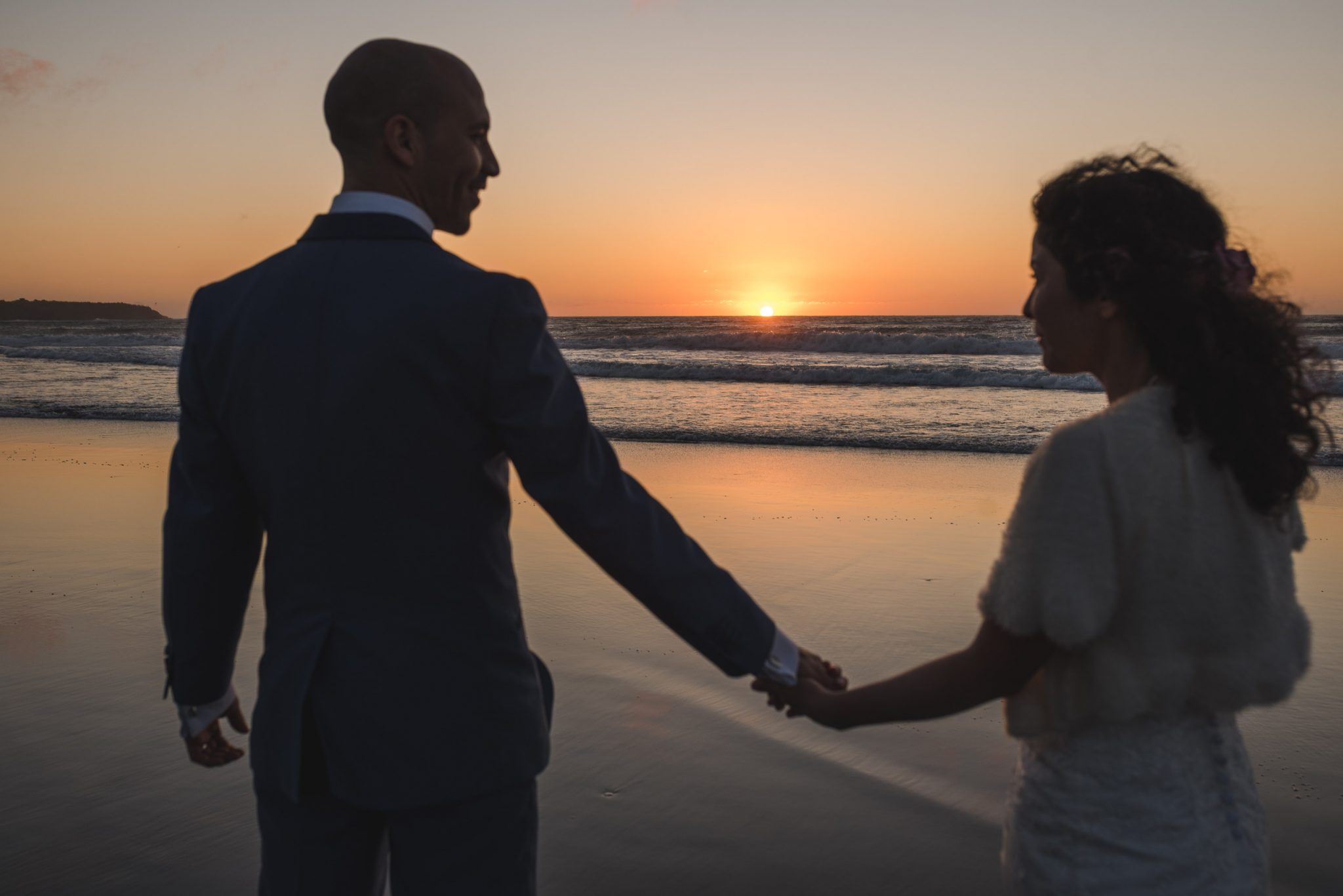 sesión-playa-trash the dress-pichilemu-fotografo-matrimonio-diego mena fotografia