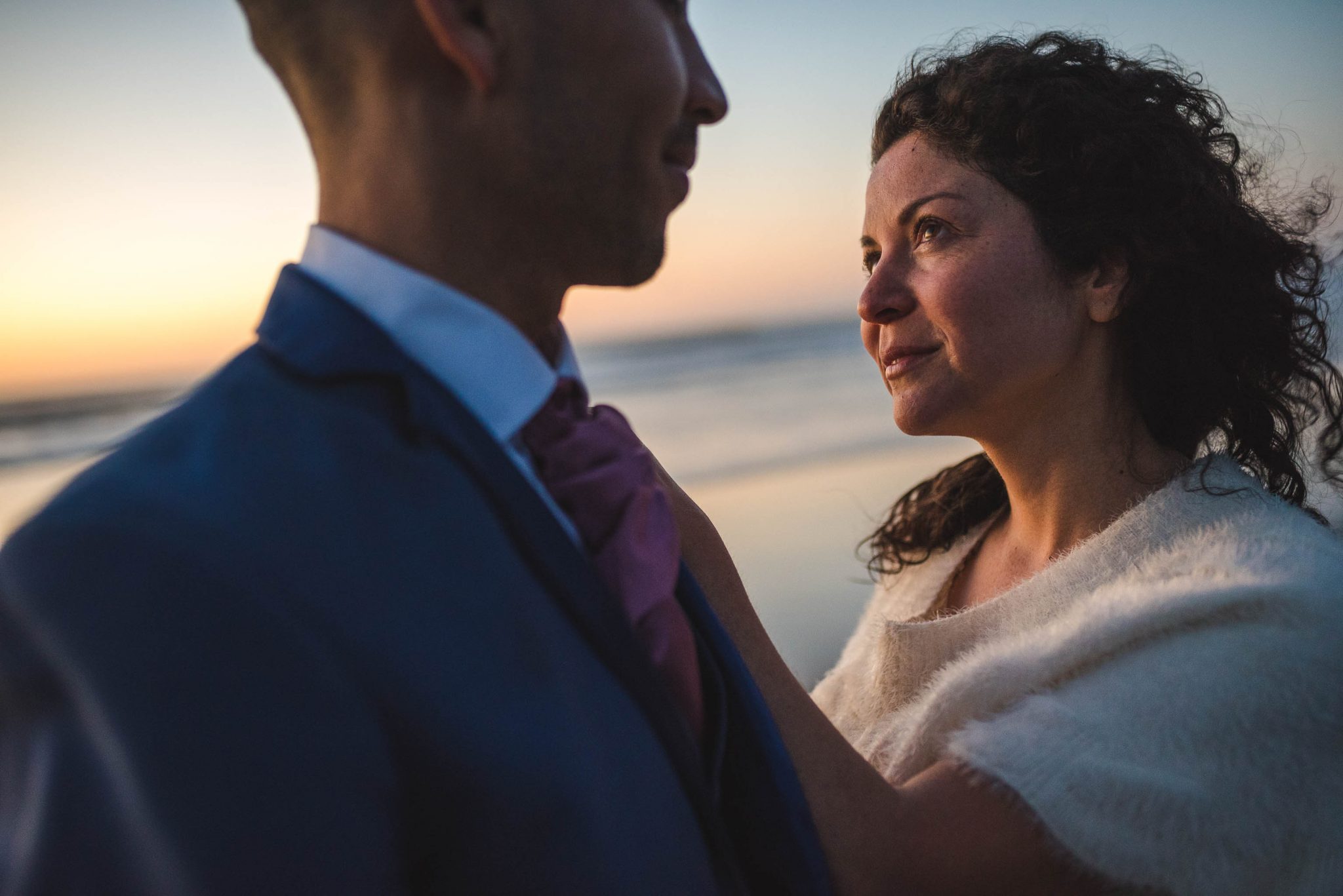 sesión-playa-trash the dress-pichilemu-fotografo-matrimonio-diego mena fotografia