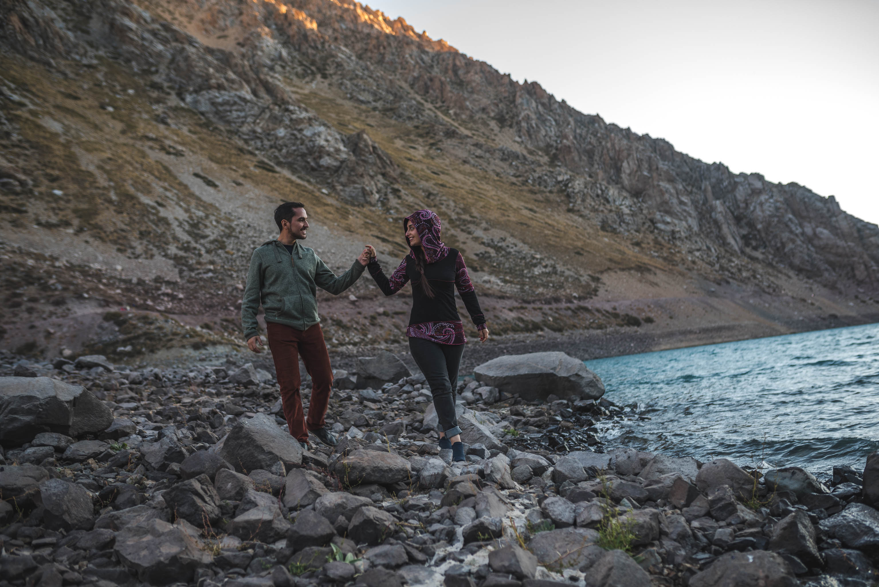 pre boda-embalse del yeso-sesion pre boda-fotografo de matrimonios-santiago-cajon del maipo