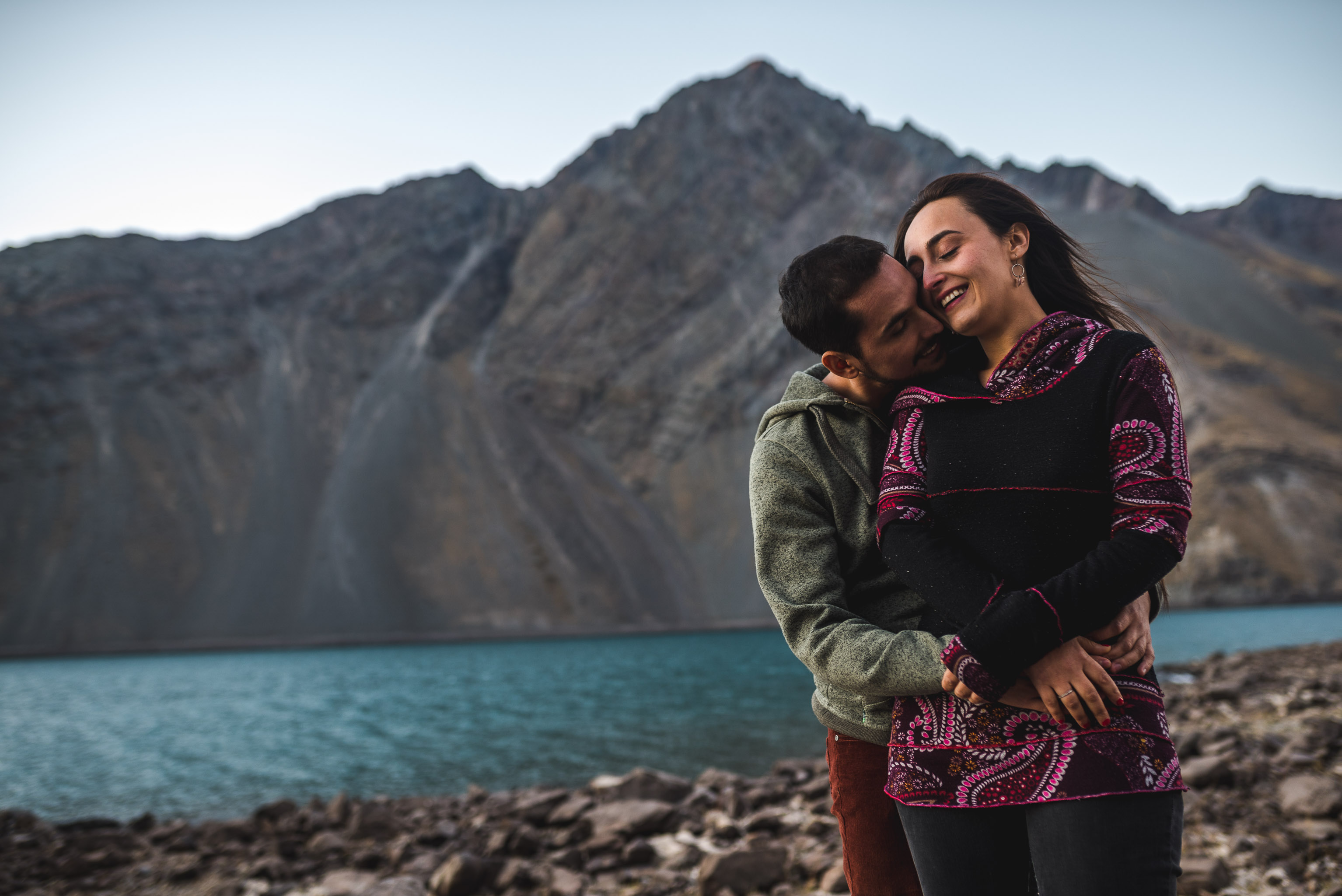 pre boda-embalse del yeso-sesion pre boda-fotografo de matrimonios-santiago-cajon del maipo