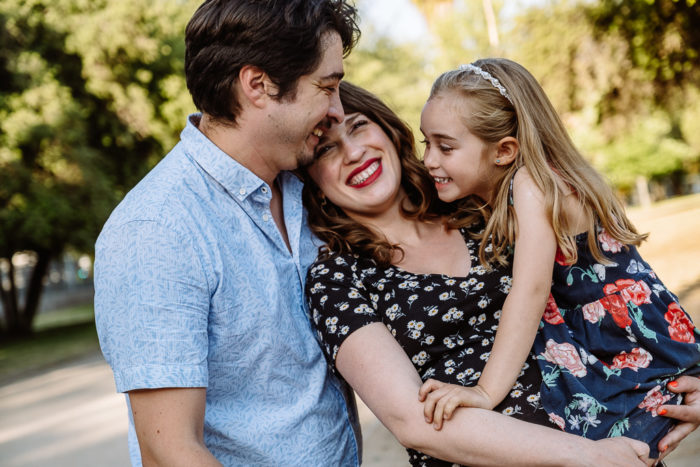 foto familiares-fotos de familiar-fotografo familia-fotografos familiares-fotografías en pareja-fotos de embarazo en pareja-fotos embarazo pareja-fotos de embarazada en pareja-fotos embarazo parejas-familia feliz-una familia feliz-madre e hija-madres e hijas-sesion lifestile